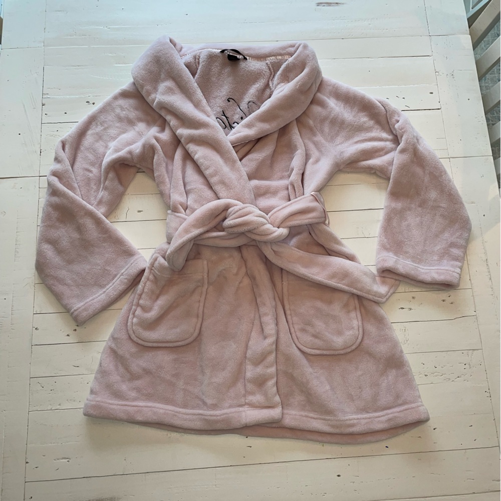 Victoria’s Secret Short Robe - Picture 7 of 7